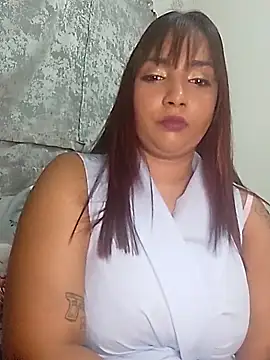 Snapshot of GORGEOUSLIPS chatting on 9, 11, 2025 GORGEOUSLIPS online show from 9, 11, 2025