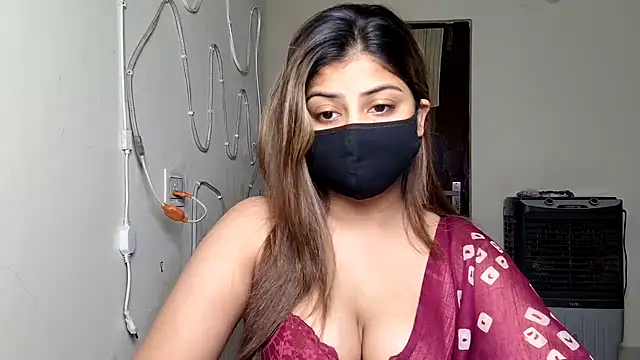 Snapshot of Hoty-Shivangi chatting on 9, 4, 2026 Hoty-Shivangi online show from 9, 4, 2026