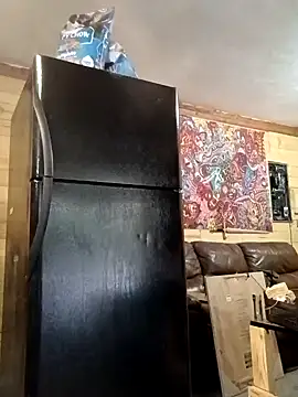 Snapshot of Buffshagswell chatting on 9, 11, 2025 Buffshagswell online show from 9, 11, 2025