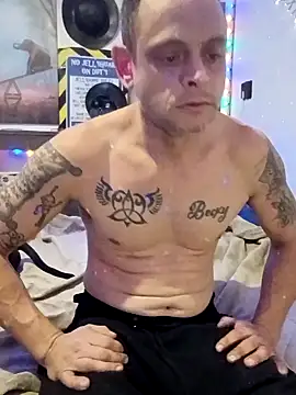 Snapshot of Buffshagswell chatting on 10, 11, 2025 Buffshagswell online show from 10, 11, 2025