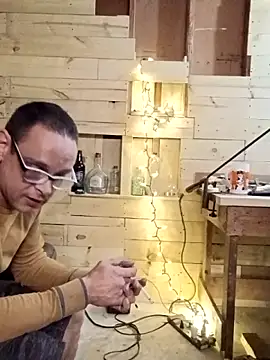 Snapshot of Buffshagswell chatting on 16, 11, 2025 Buffshagswell online show from 16, 11, 2025