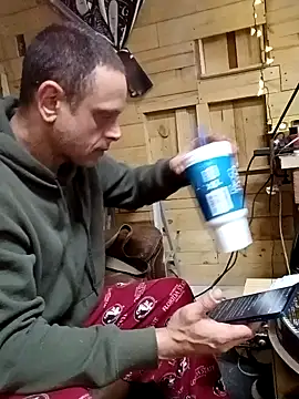 Snapshot of Buffshagswell chatting on 17, 11, 2025 Buffshagswell online show from 17, 11, 2025