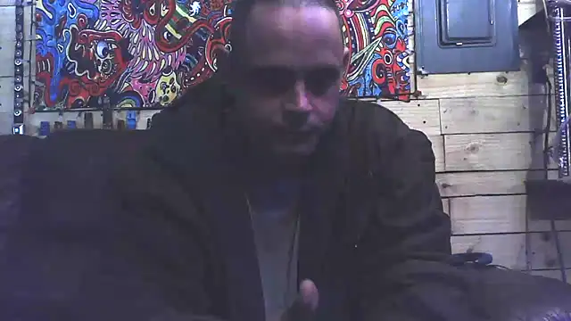 Snapshot of Buffshagswell chatting on 5, 1, 2026 Buffshagswell online show from 5, 1, 2026