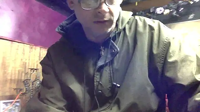 Snapshot of Buffshagswell chatting on 13, 1, 2026 Buffshagswell online show from 13, 1, 2026