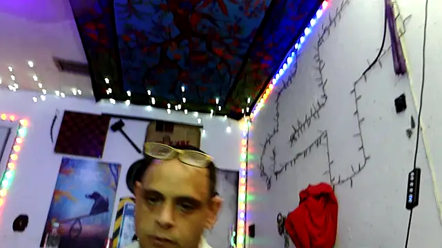 Snapshot of Buffshagswell chatting on 18, 1, 2026 Buffshagswell online show from 18, 1, 2026