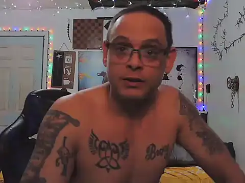 Snapshot of Buffshagswell chatting on 3, 2, 2026 Buffshagswell online show from 3, 2, 2026