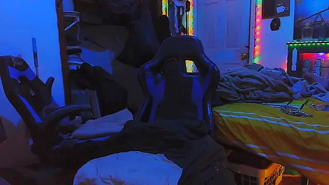 Snapshot of Buffshagswell chatting on 5, 2, 2026 Buffshagswell online show from 5, 2, 2026