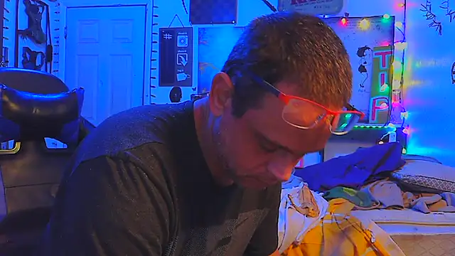 Snapshot of Buffshagswell chatting on 12, 2, 2026 Buffshagswell online show from 12, 2, 2026