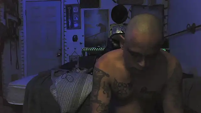 Snapshot of Buffshagswell chatting on 11, 3, 2026 Buffshagswell online show from 11, 3, 2026