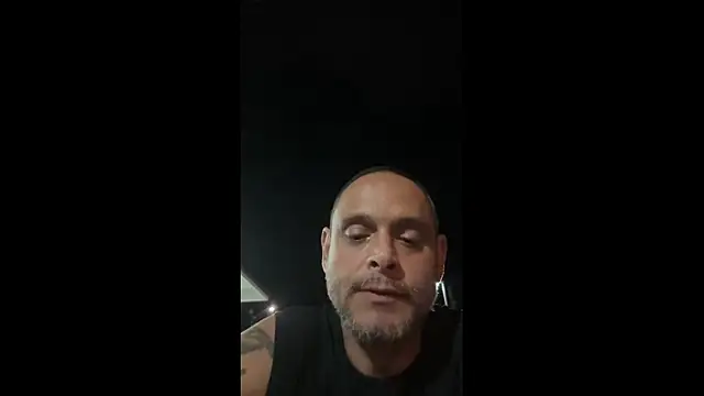 Snapshot of Buffshagswell chatting on 21, 4, 2026 Buffshagswell online show from 21, 4, 2026