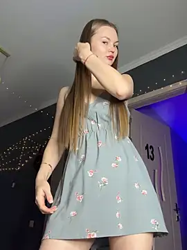 Snapshot of NickiLike chatting on 10, 10, 2025 NickiLike online show from 10, 10, 2025