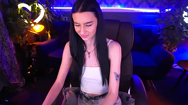 Snapshot of Snow_WhiteeeX chatting on 24, 1, 2025 Snow WhiteeeX online show from 24, 1, 2025