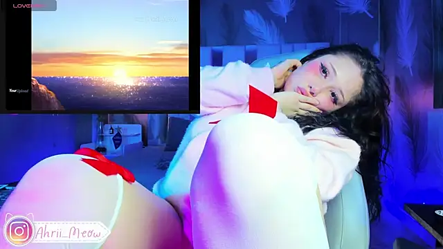 Snapshot of AHRI_LEE chatting on 3, 1, 2025 AHRI LEE online show from 3, 1, 2025