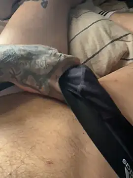 hottwoboys online show from 12, 4, 2026