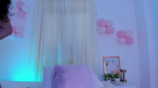 ninaht online show from 13, 3, 2026