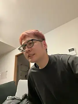 Snapshot of kensnb chatting on 30, 10, 2025 kensnb online show from 30, 10, 2025