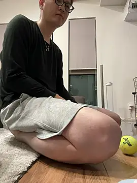 Snapshot of kensnb chatting on 10, 11, 2025 kensnb online show from 10, 11, 2025