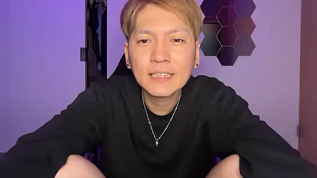 Snapshot of kensnb chatting on 23, 11, 2025 kensnb online show from 23, 11, 2025