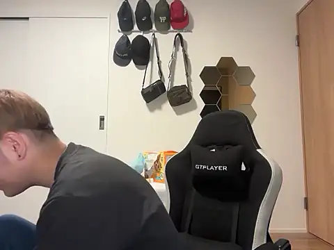 Snapshot of kensnb chatting on 4, 12, 2025 kensnb online show from 4, 12, 2025