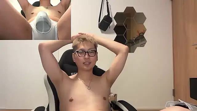 Snapshot of kensnb chatting on 24, 2, 2026 kensnb online show from 24, 2, 2026