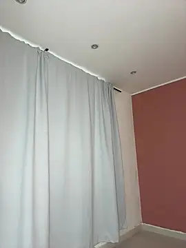  ISABELLA HOT  online show from 10, 3, 2025