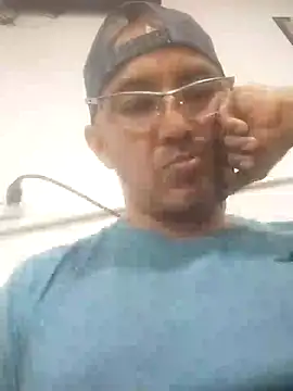 exmilitary online show from 28, 1, 2025