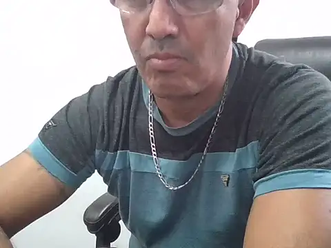 Snapshot of exmilitary chatting on 12, 2, 2026 exmilitary online show from 12, 2, 2026