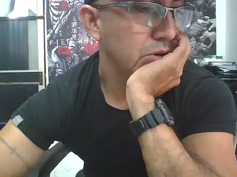 Snapshot of exmilitary chatting on 25, 2, 2026 exmilitary online show from 25, 2, 2026