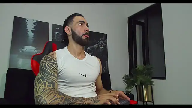 Austin bolt online show from 30, 1, 2025