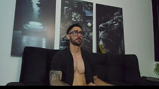 Austin bolt online show from 7, 2, 2025