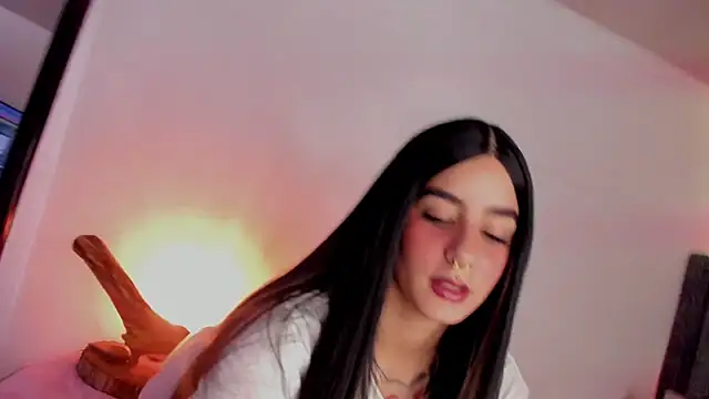 Snapshot of Alice_woodville chatting on 9, 3, 2025 Alice woodville online show from 9, 3, 2025