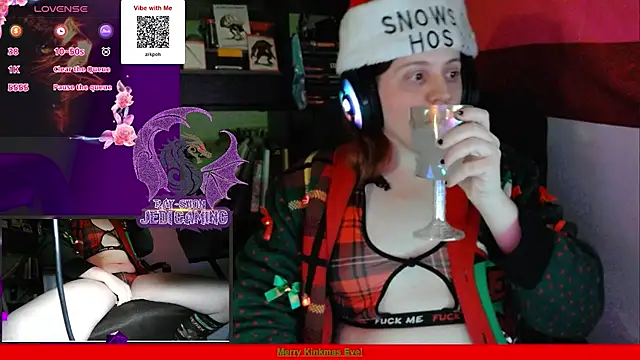 Snapshot of Rae-Suon chatting on 25, 12, 2024 Rae-Suon online show from 25, 12, 2024