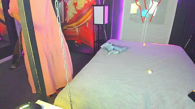 Elizabe th online show from 18, 2, 2025