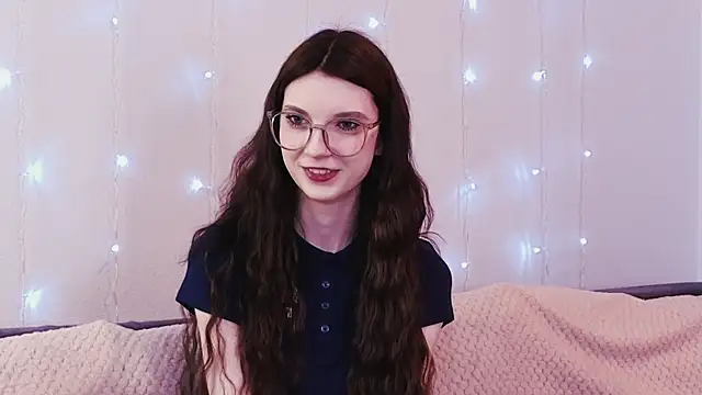 Snapshot of KimWilli chatting on 18, 1, 2025 KimWilli online show from 18, 1, 2025