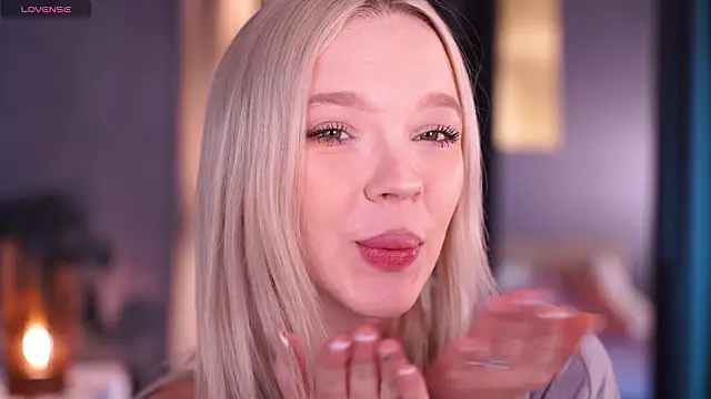 Snapshot of _AlinaBailey chatting on 8, 3, 2026 AlinaBailey online show from 8, 3, 2026