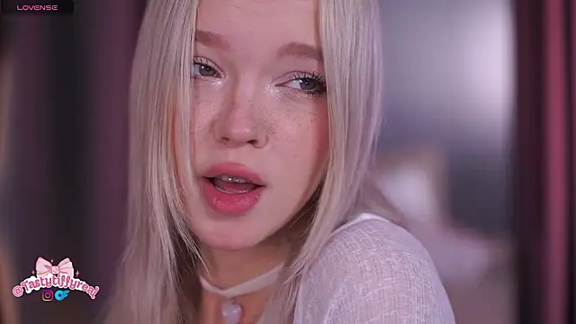 Snapshot of _AlinaBailey chatting on 21, 3, 2026 AlinaBailey online show from 21, 3, 2026