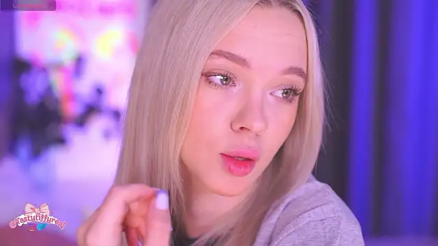 Snapshot of _AlinaBailey chatting on 23, 3, 2026 AlinaBailey online show from 23, 3, 2026