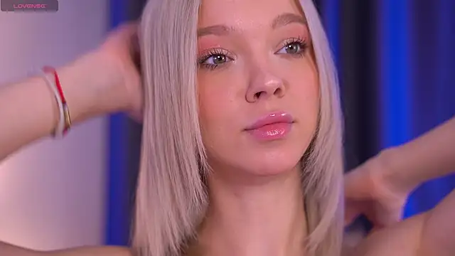 Snapshot of _AlinaBailey chatting on 21, 4, 2026 AlinaBailey online show from 21, 4, 2026