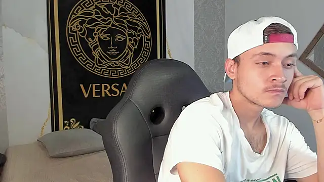 Desmon Clark online show from 13, 1, 2025