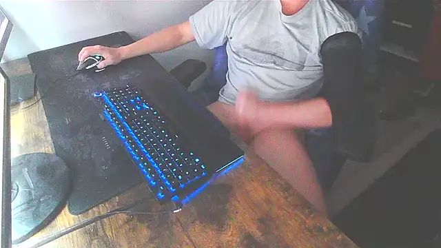 WouldLovetoFuckYou666 online show from 26, 12, 2024