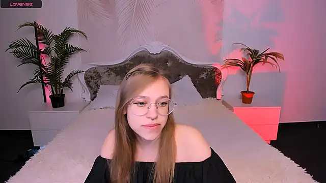 LayriantaVee online show from 15, 1, 2025