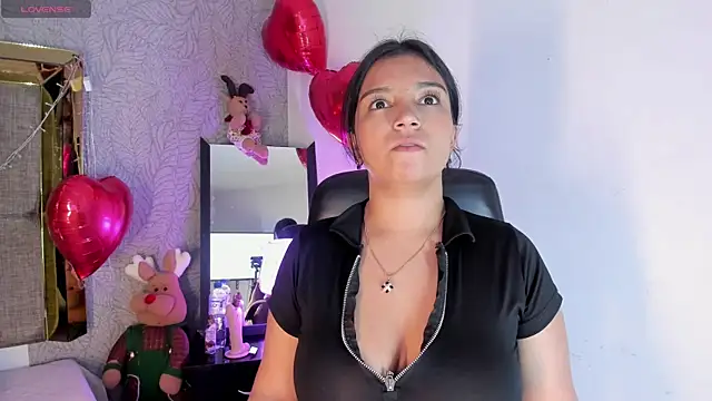 Snapshot of Candys_victoria chatting on 5, 3, 2026 Candys victoria online show from 5, 3, 2026