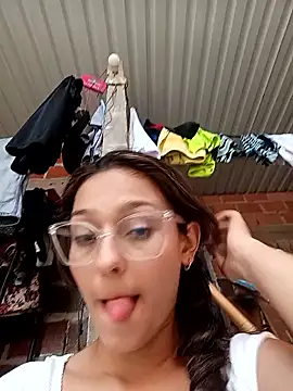 Snapshot of Ary-18 chatting on 17, 12, 2025 Ary-18 online show from 17, 12, 2025