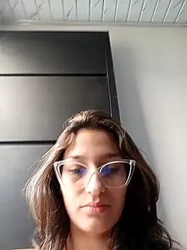 Snapshot of Ary-18 chatting on 22, 12, 2025 Ary-18 online show from 22, 12, 2025