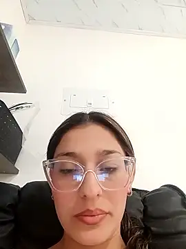 Snapshot of Ary-18 chatting on 12, 1, 2026 Ary-18 online show from 12, 1, 2026