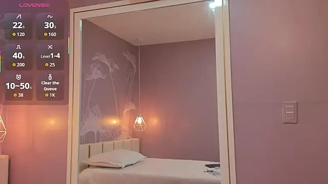 Sensual Sophie  online show from 23, 9, 2025