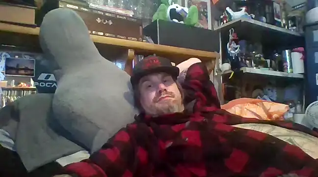 Snapshot of clitstitsandbongrips chatting on 8, 1, 2025 clitstitsandbongrips online show from 8, 1, 2025