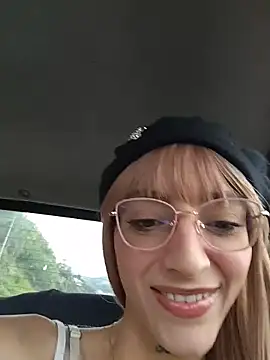 Snapshot of Dani_pegin chatting on 5, 12, 2025 Dani pegin online show from 5, 12, 2025