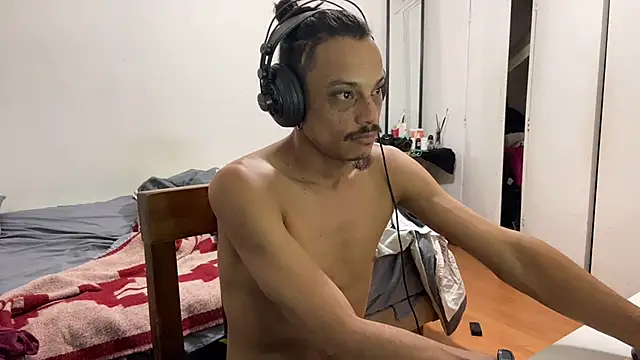 Snapshot of villanocat chatting on 3, 12, 2024 villanocat online show from 3, 12, 2024