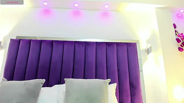 HannaPaola online show from 18, 1, 2025